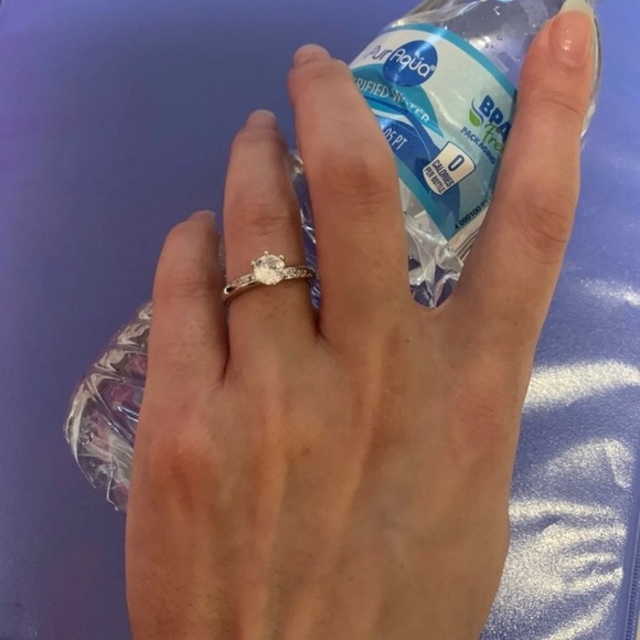 *SALE* Infinity Diamond ENGAGEMENT RING - Picture 8 of 10